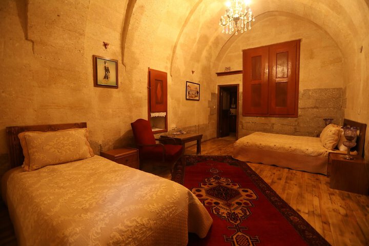 Room 8 of 19