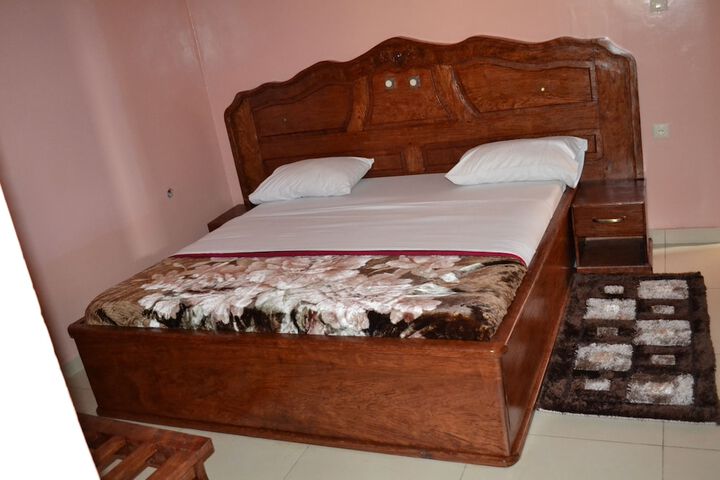 Room 8 of 20