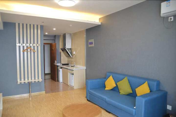 Room 11 of 26