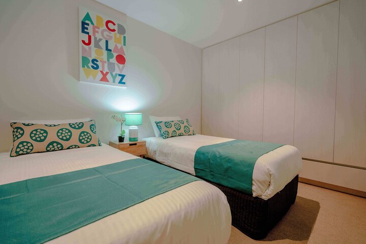 Room 3 of 62