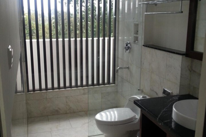 Room 20 of 48