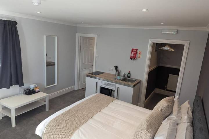 Room 17 of 49