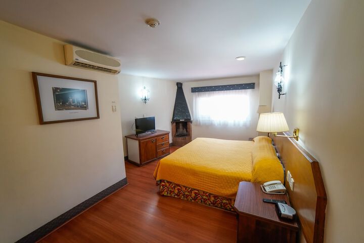Room 15 of 47
