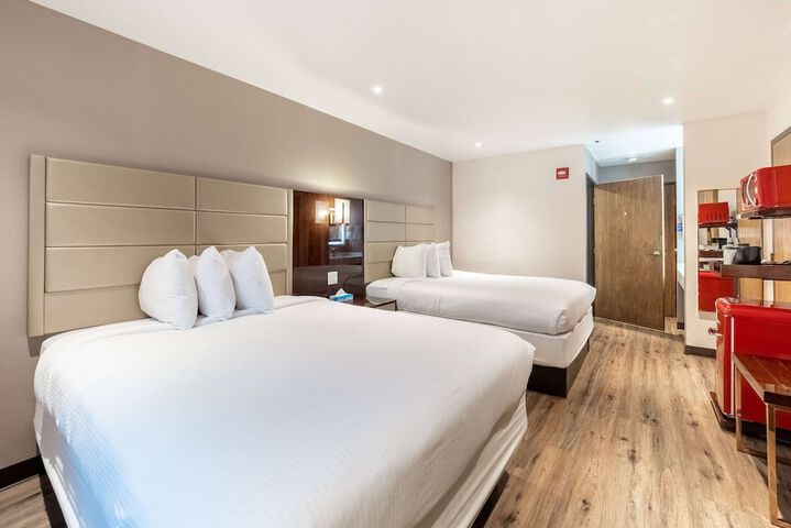 Room 19 of 37