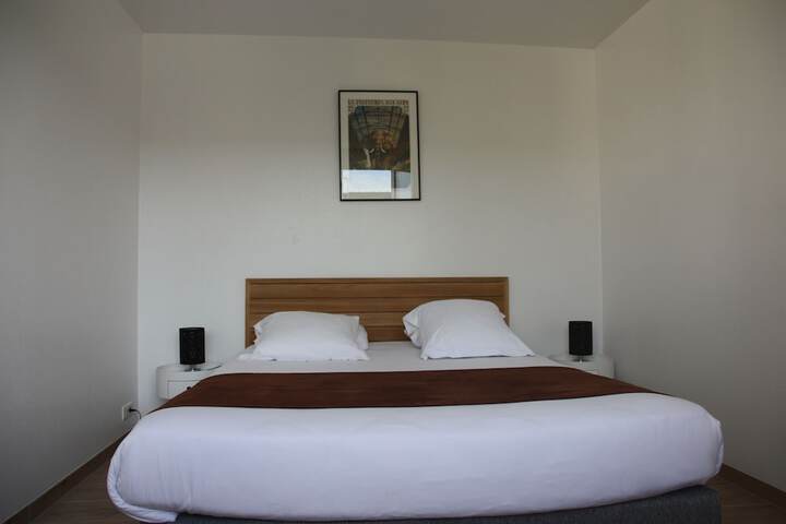 Room 12 of 50