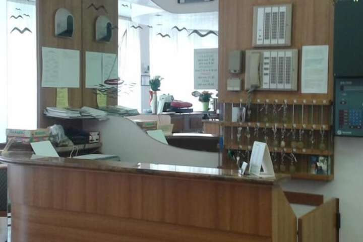 Guest Lobby