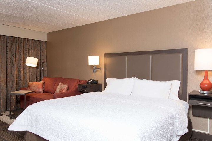 1 King Bed with Chaise (6 of 20)