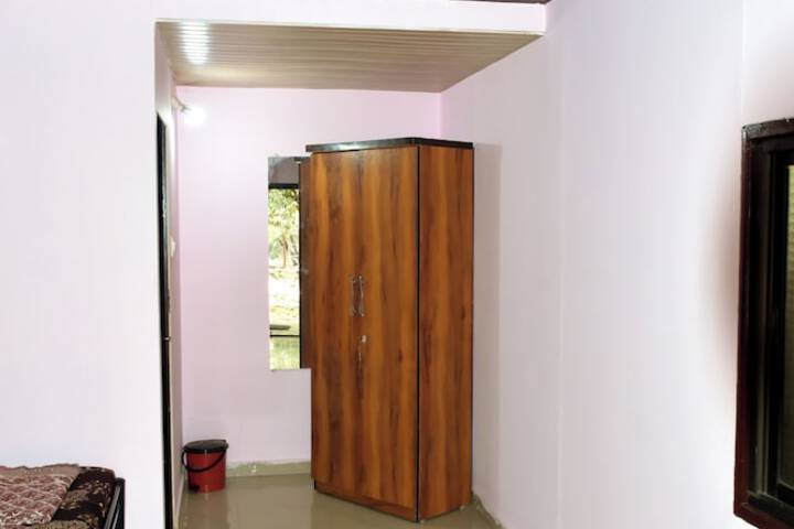 Room 22 of 59