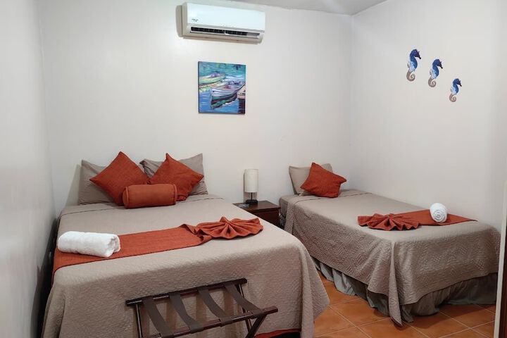Room 6 of 15
