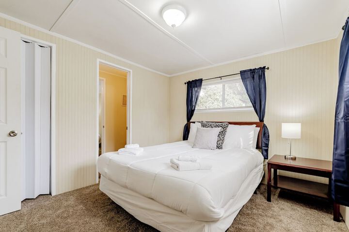 Room 7 of 27