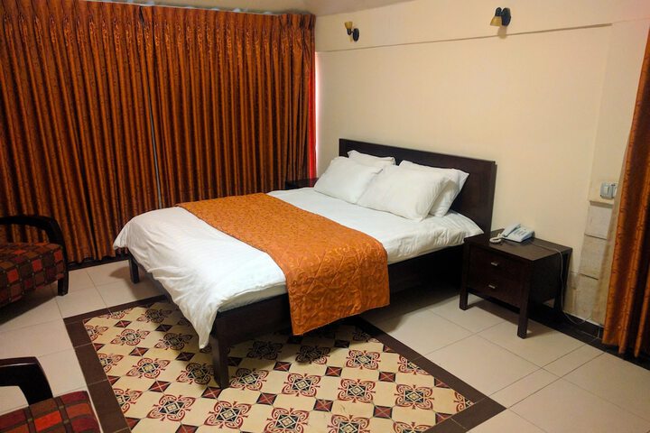 Room 15 of 41