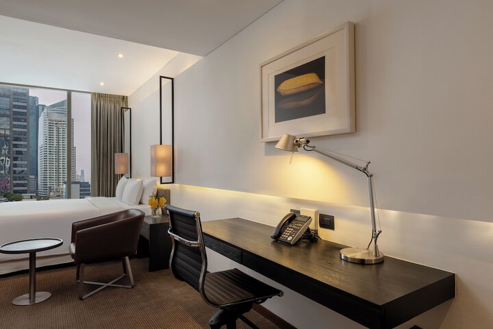 Room 33 of 122