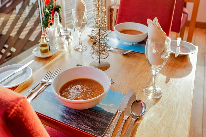Dining 48 of 76