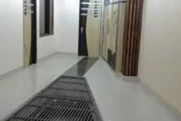 Room 8 of 9
