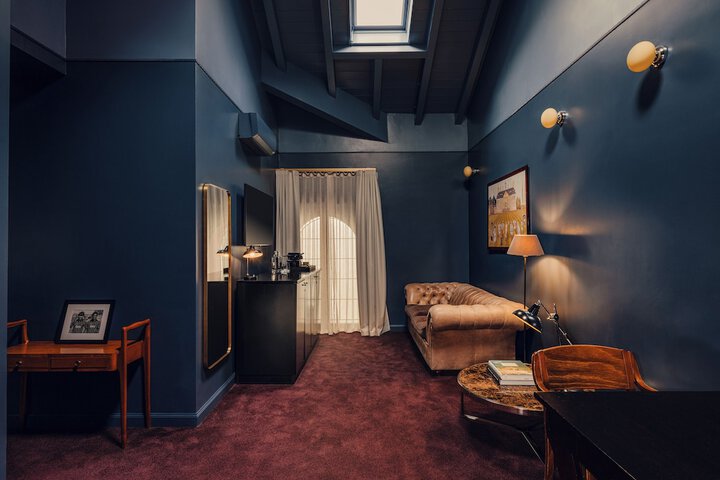 Room 74 of 120