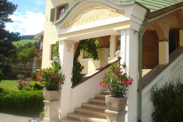 Piccolohotel Tempele Garni
