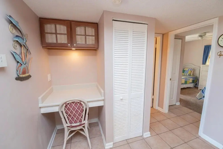 Room 2 of 11