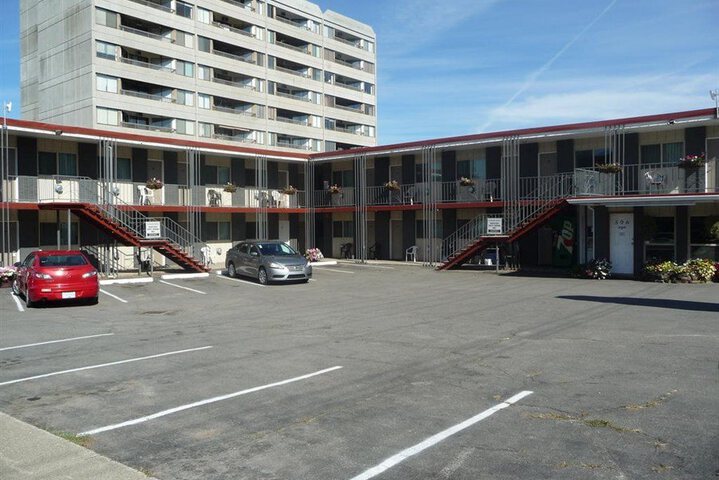 FOUNTAIN MOTEL