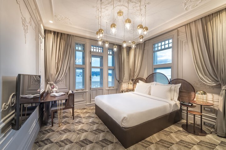 Room 4 of 91