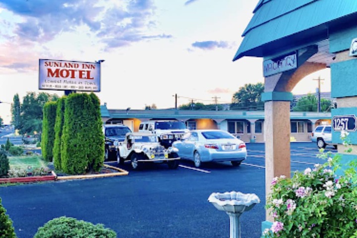 Hotel 12 of 16
