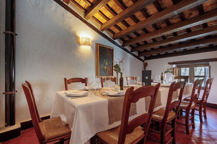 Dining 53 of 89