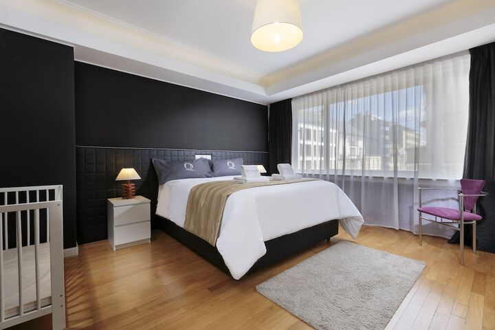 Room 10 of 645