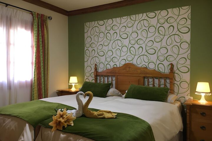 Room 25 of 132