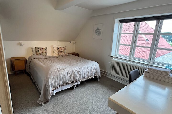 Room 9 of 23
