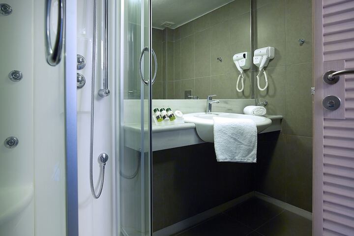Room 46 of 46