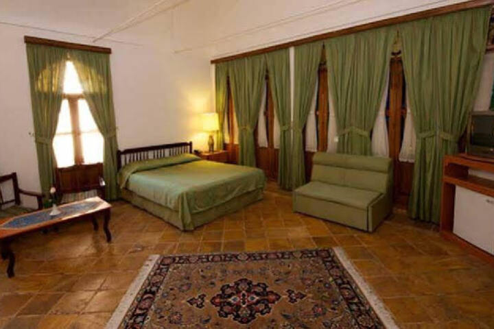 Room 6 of 6