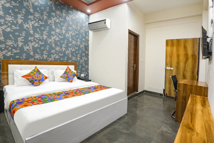 Room 17 of 21