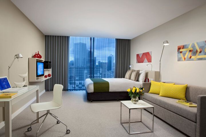 Room 16 of 42