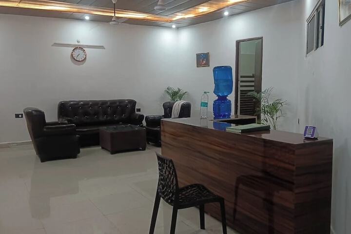 Hotel Vidya Dham Vrindavan