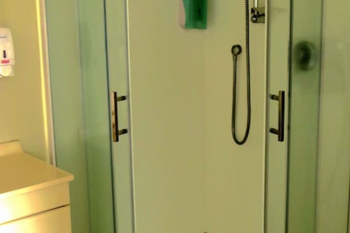 Room 20 of 33