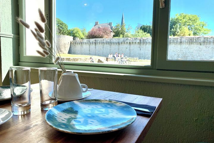 Dining 68 of 75