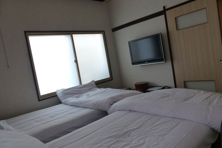 Room 15 of 69
