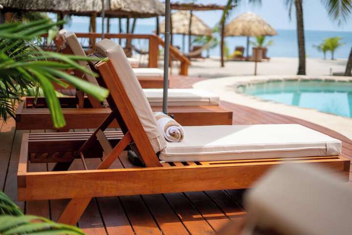 Sundeck 120 of 136