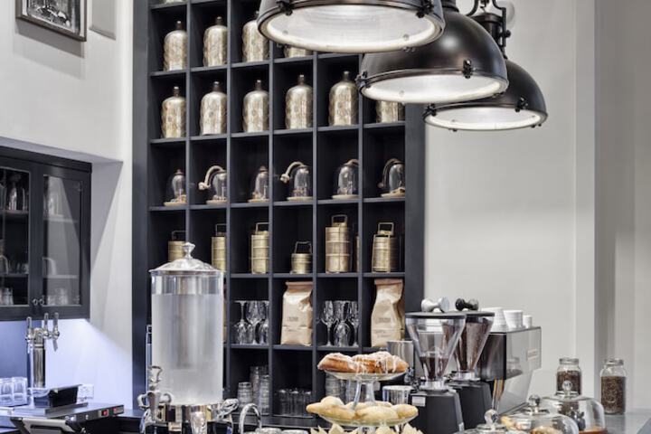 Breakfast/Coffee Service 58 of 98