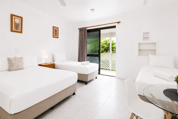 Room 5 of 25