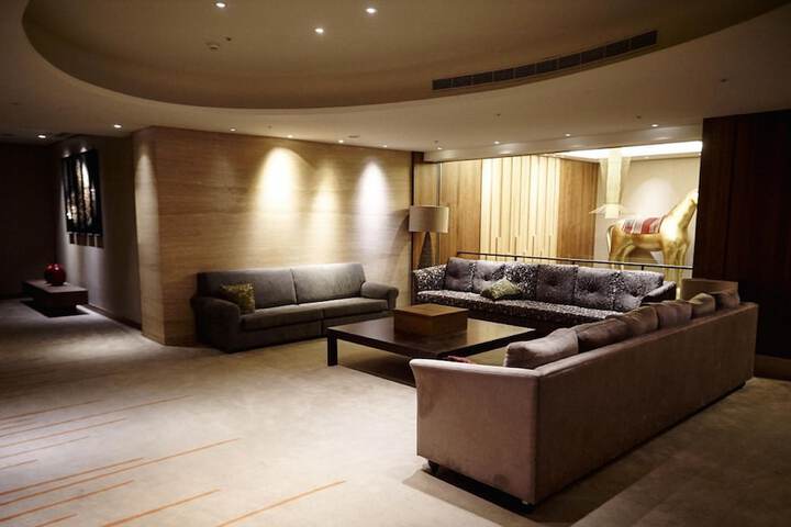 Room 29 of 50