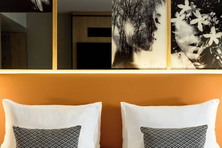 Room 10 of 55