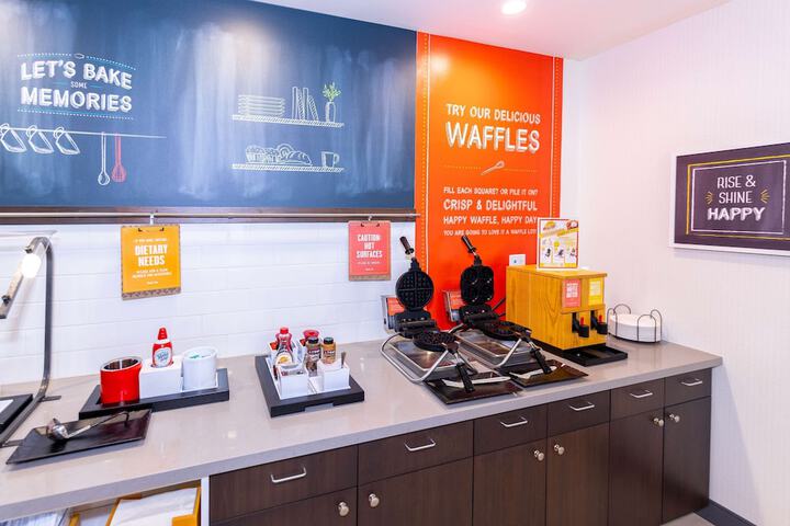 Breakfast/Coffee Service 40 of 53