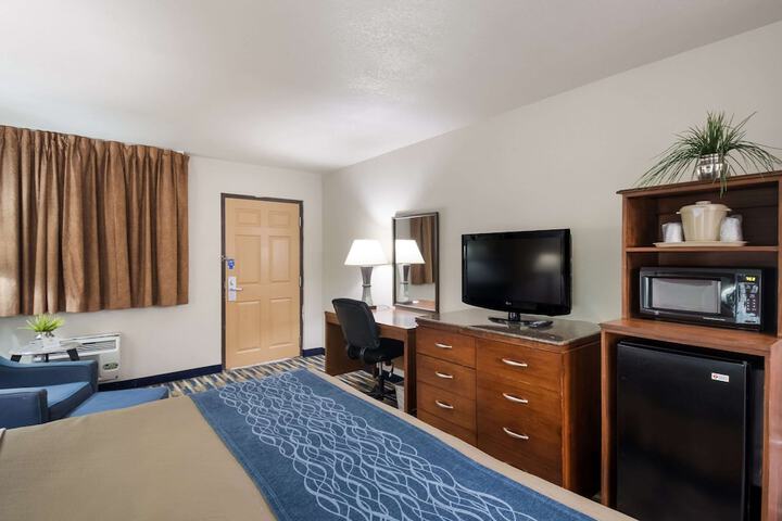 Room 17 of 57