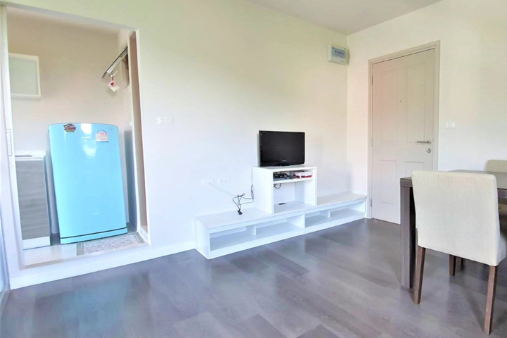 Room 4 of 15