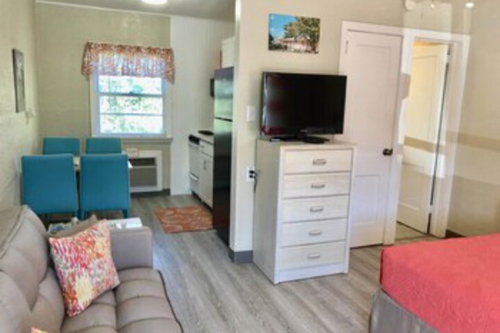 Room 47 of 81