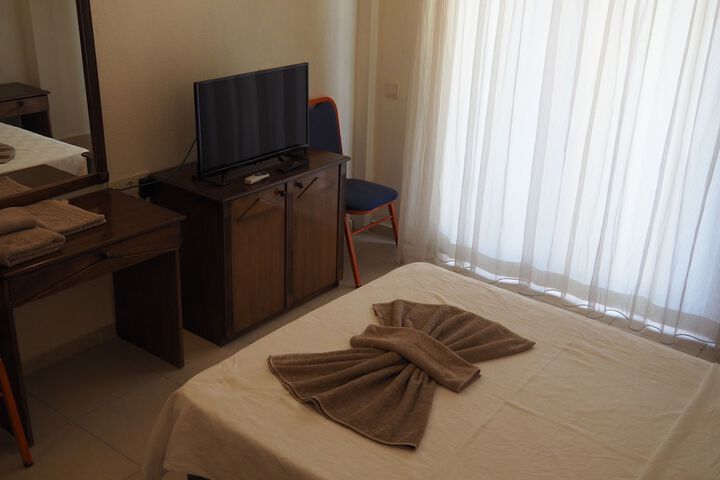 Room 26 of 85