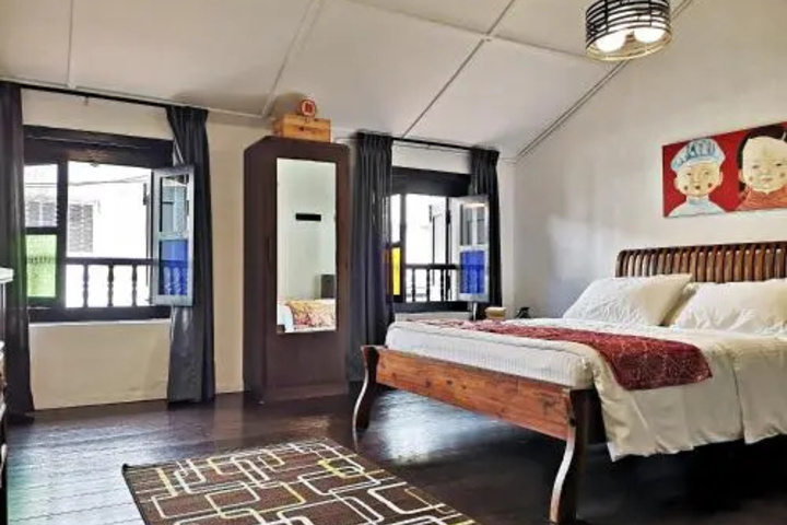 Room 5 of 24