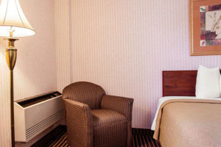 Room 18 of 24
