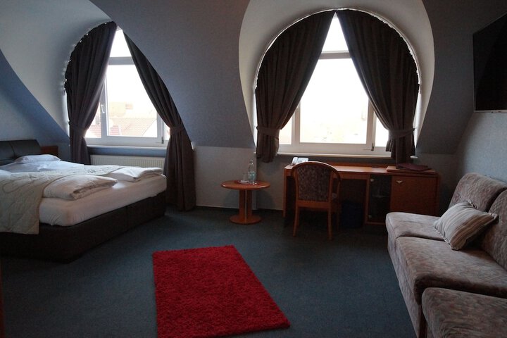 Room 17 of 72