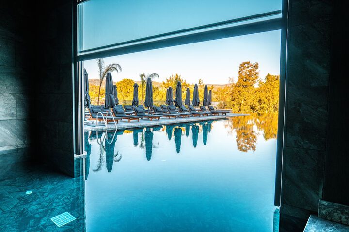 Pool 90 of 164